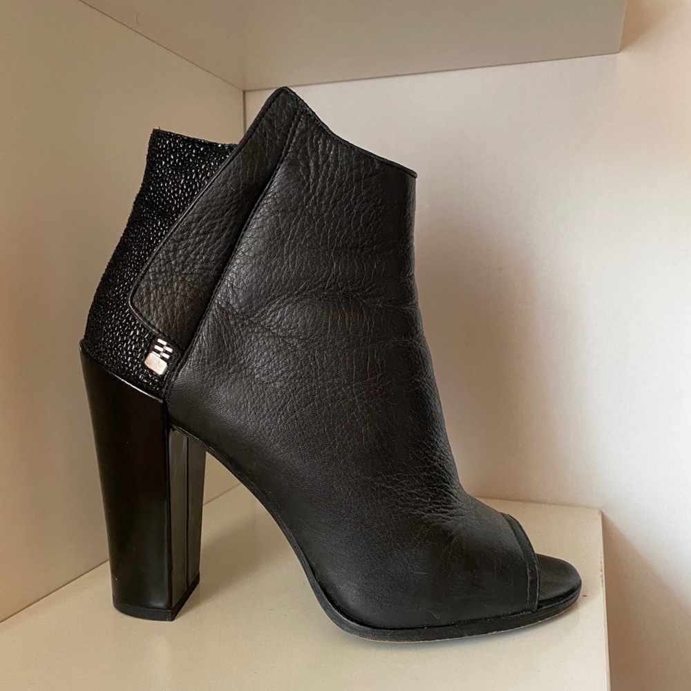 dolce vita black open-toe heel ankle boots size 7